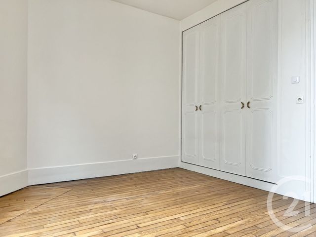 Appartement &agrave; louer - 2 pi&egrave;ces - 43,87 m2 - La Plaine St Denis - 93 - ILE-DE-FRANCE