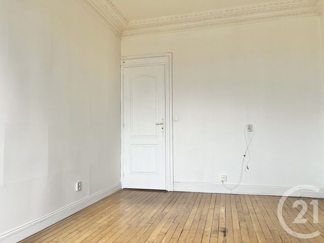 Appartement &agrave; louer - 2 pi&egrave;ces - 43,87 m2 - La Plaine St Denis - 93 - ILE-DE-FRANCE