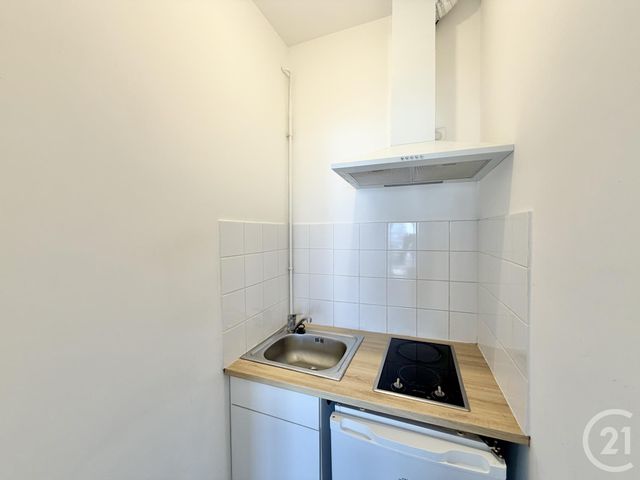 Appartement Studio &agrave; louer - 1 pi&egrave;ce - 18 m2 - St Denis - 93 - ILE-DE-FRANCE
