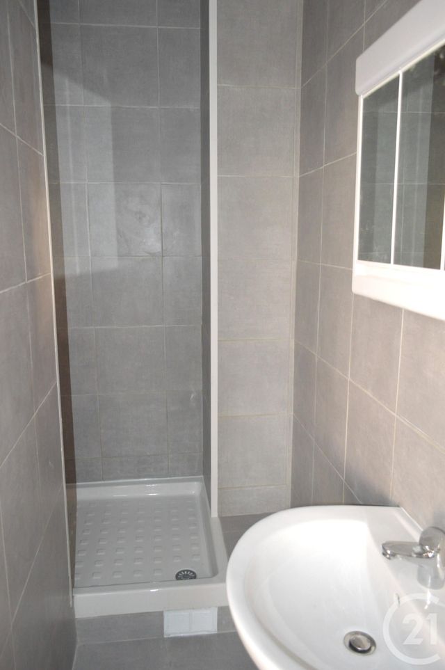 Appartement F2 &agrave; louer - 2 pi&egrave;ces - 24,62 m2 - St Denis - 93 - ILE-DE-FRANCE