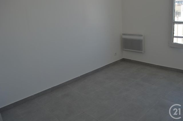 Appartement F1 &agrave; louer - 1 pi&egrave;ce - 26,16 m2 - St Denis - 93 - ILE-DE-FRANCE