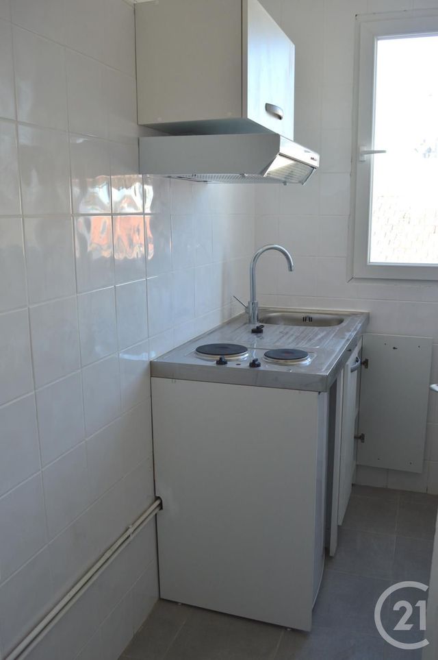 Appartement F1 &agrave; louer - 1 pi&egrave;ce - 26,16 m2 - St Denis - 93 - ILE-DE-FRANCE