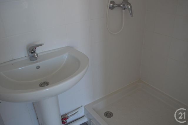 Appartement F1 &agrave; louer - 1 pi&egrave;ce - 26,16 m2 - St Denis - 93 - ILE-DE-FRANCE
