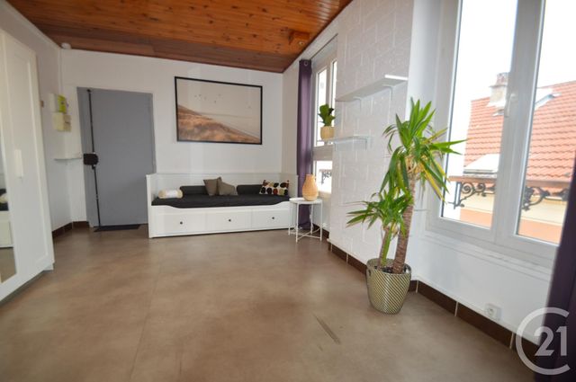 Appartement Studio &agrave; louer - 1 pi&egrave;ce - 22,78 m2 - La Plaine St Denis - 93 - ILE-DE-FRANCE