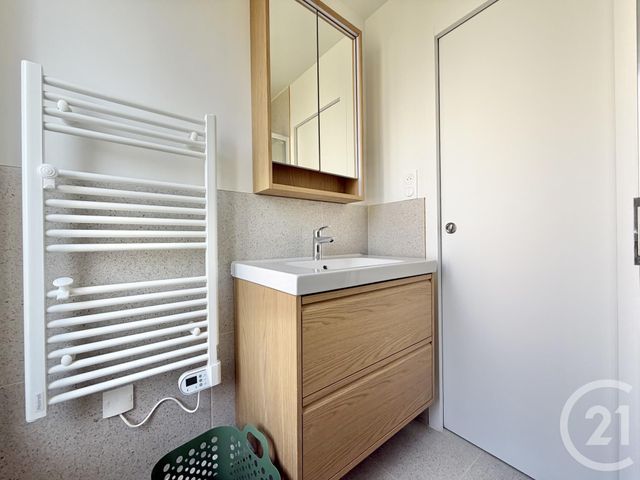 Appartement &agrave; louer - 2 pi&egrave;ces - 34 m2 - Aubervilliers - 93 - ILE-DE-FRANCE