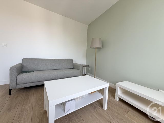 Appartement &agrave; louer - 2 pi&egrave;ces - 34 m2 - Aubervilliers - 93 - ILE-DE-FRANCE