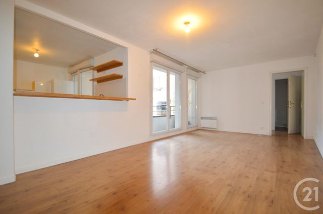 Appartement F4 à louer - 4 pièces - 82,73 m2 - St Ouen - 93 - ILE-DE-FRANCE