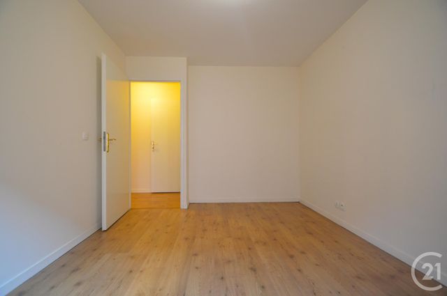 Appartement F4 à louer - 4 pièces - 82,73 m2 - St Ouen - 93 - ILE-DE-FRANCE