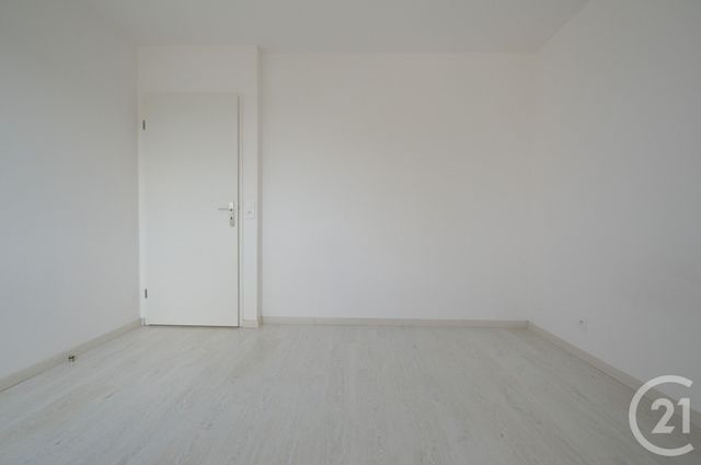 Appartement F3 à louer - 3 pièces - 65 m2 - St Ouen - 93 - ILE-DE-FRANCE