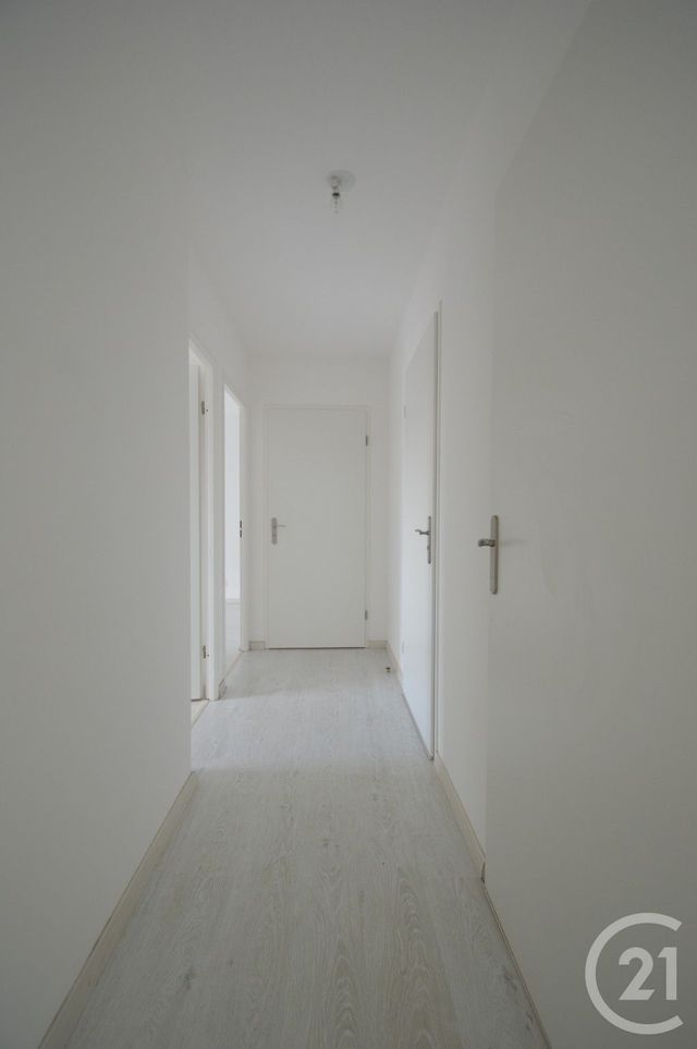 Appartement F3 à louer - 3 pièces - 65 m2 - St Ouen - 93 - ILE-DE-FRANCE