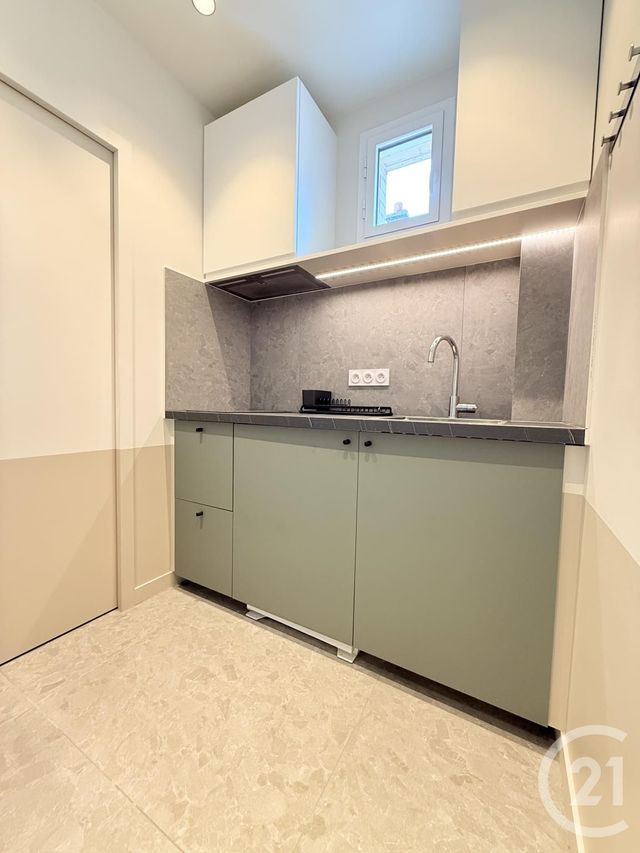 Appartement F2 à louer - 2 pièces - 26,75 m2 - St Ouen - 93 - ILE-DE-FRANCE