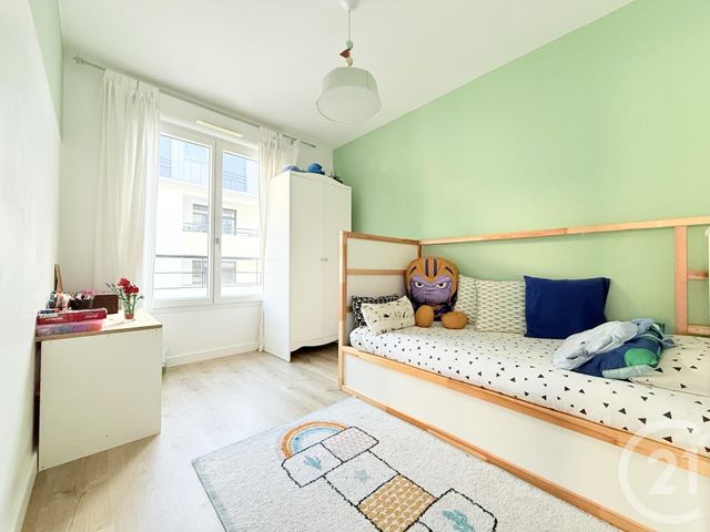 Appartement F4 &agrave; vendre - 4 pi&egrave;ces - 80,31 m2 - St Ouen - 93 - ILE-DE-FRANCE