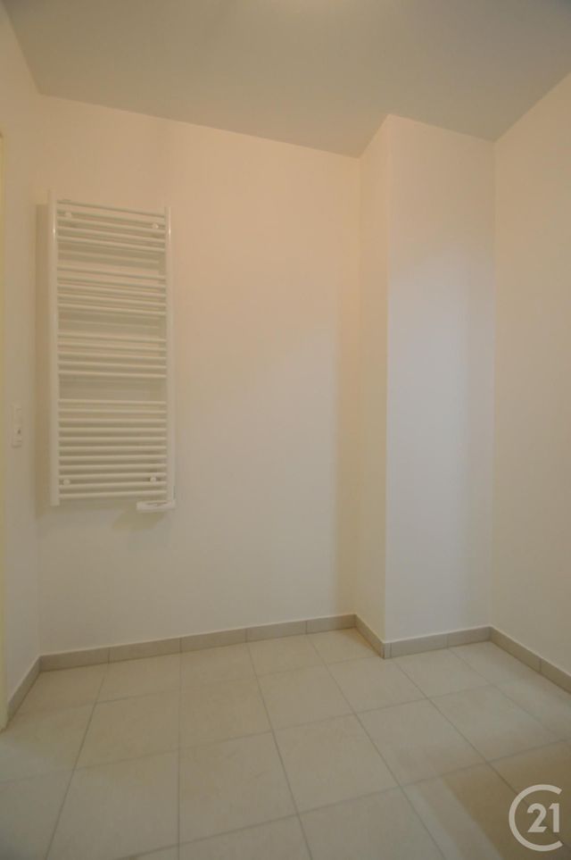 Appartement F3 &agrave; louer - 3 pi&egrave;ces - 59,99 m2 - St Ouen - 93 - ILE-DE-FRANCE