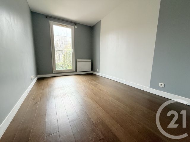 Appartement F4 &agrave; louer - 4 pi&egrave;ces - 79,72 m2 - St Denis - 93 - ILE-DE-FRANCE