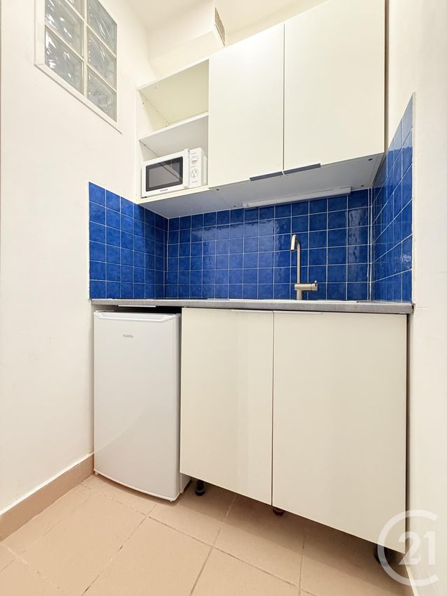 Appartement Studio &agrave; louer - 1 pi&egrave;ce - 15,52 m2 - Paris - 75018 - ILE-DE-FRANCE