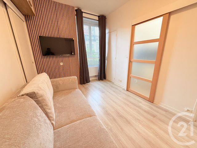 Appartement Studio &agrave; louer - 1 pi&egrave;ce - 15,52 m2 - Paris - 75018 - ILE-DE-FRANCE