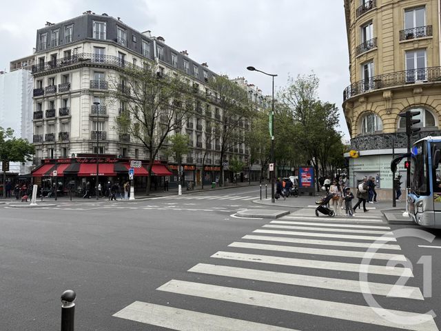 Appartement Studio &agrave; louer - 1 pi&egrave;ce - 15,52 m2 - Paris - 75018 - ILE-DE-FRANCE