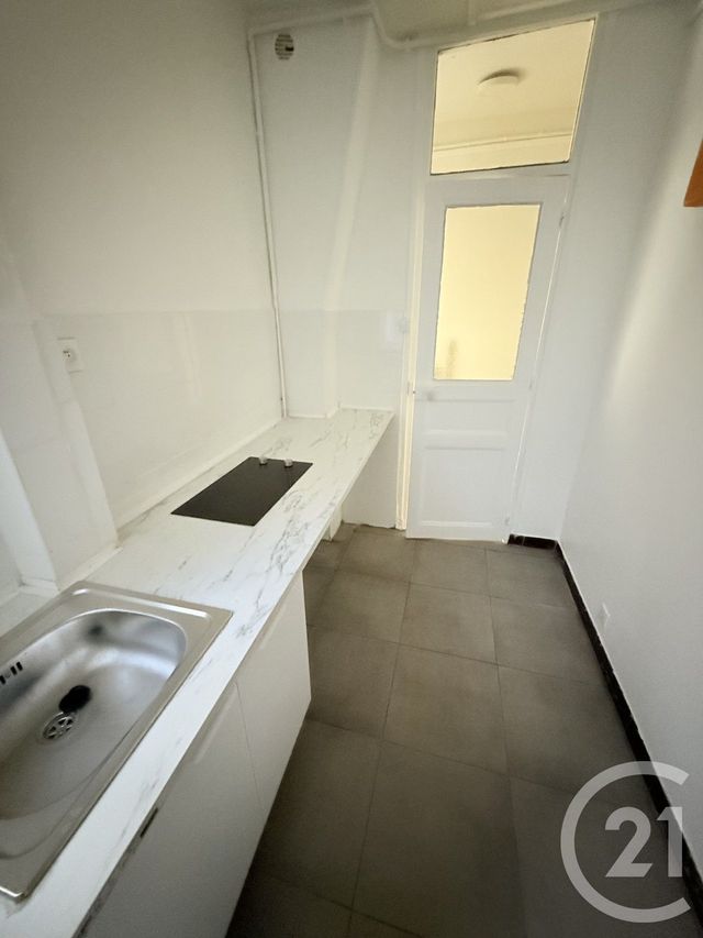 Appartement F2 &agrave; louer - 2 pi&egrave;ces - 27,98 m2 - Nangis - 77 - ILE-DE-FRANCE