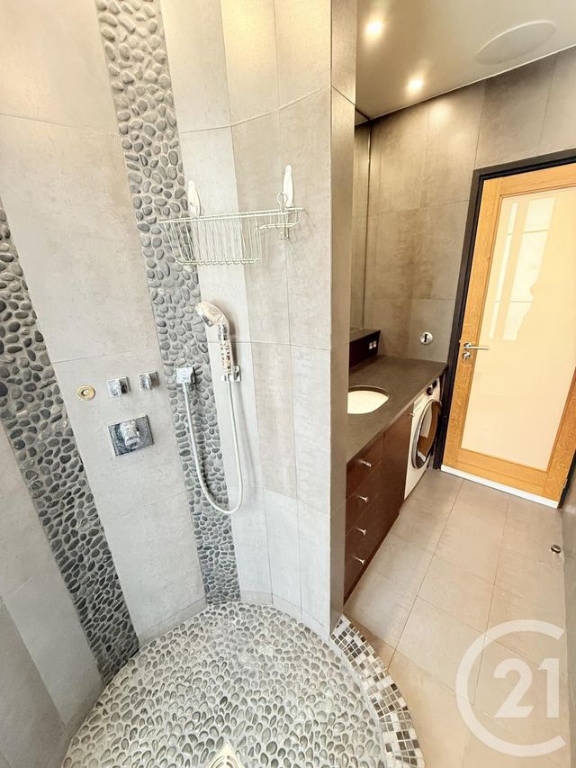 Appartement F2 &agrave; louer - 2 pi&egrave;ces - 58,30 m2 - St Ouen - 93 - ILE-DE-FRANCE