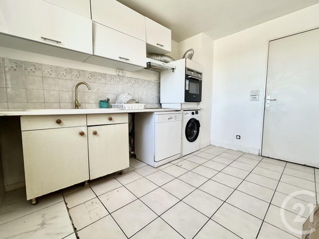 Appartement F3 &agrave; louer - 3 pi&egrave;ces - 81,15 m2 - Stains - 93 - ILE-DE-FRANCE