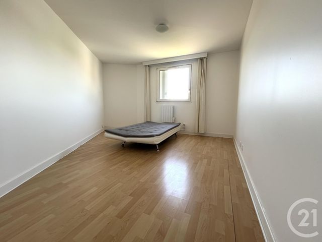 Appartement F3 &agrave; louer - 3 pi&egrave;ces - 81,15 m2 - Stains - 93 - ILE-DE-FRANCE