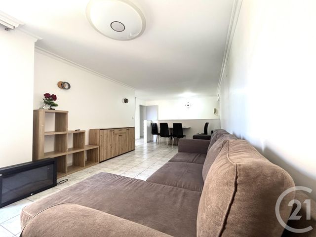 Appartement F3 &agrave; louer - 3 pi&egrave;ces - 81,15 m2 - Stains - 93 - ILE-DE-FRANCE
