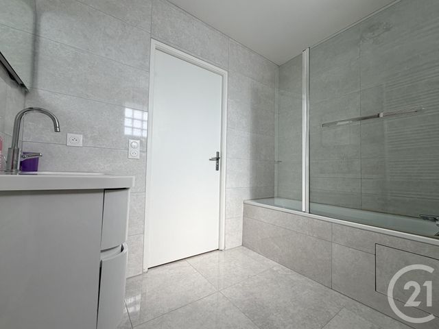 Appartement F4 &agrave; vendre - 4 pi&egrave;ces - 80 m2 - St Denis - 93 - ILE-DE-FRANCE