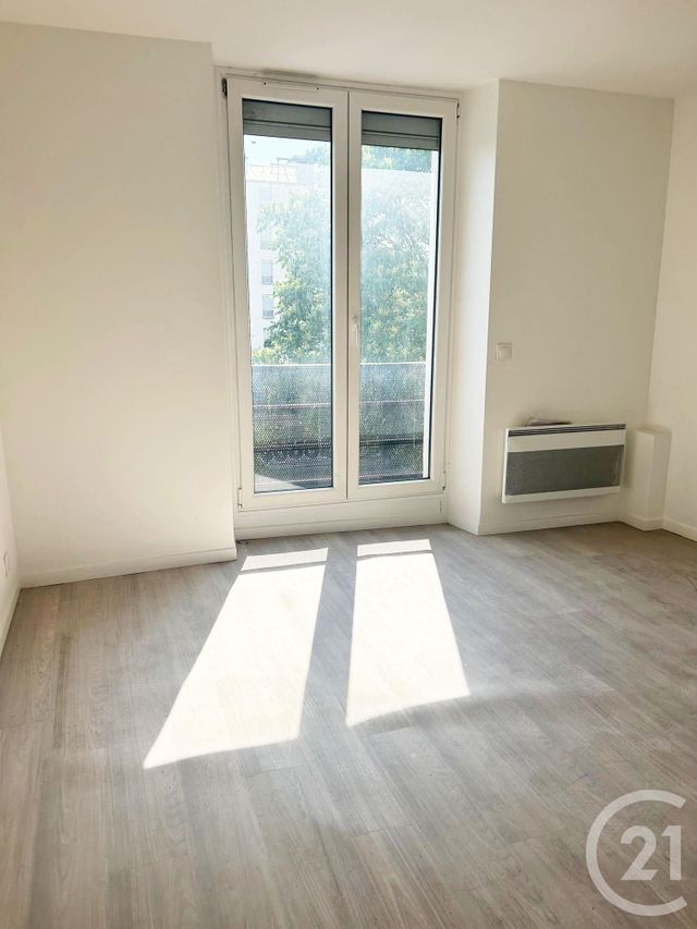 Appartement F1 à louer LA PLAINE ST DENIS