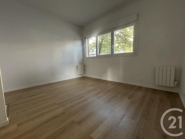Appartement F2 &agrave; louer - 2 pi&egrave;ces - 43,45 m2 - La Plaine St Denis - 93 - ILE-DE-FRANCE
