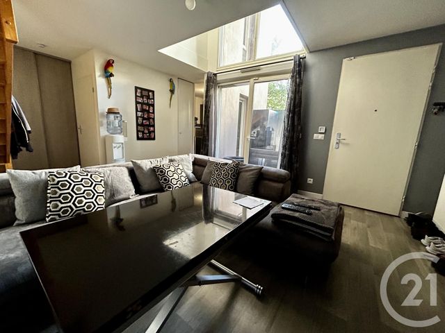 Appartement F3 à vendre - 3 pièces - 64 m2 - Stains - 93 - ILE-DE-FRANCE