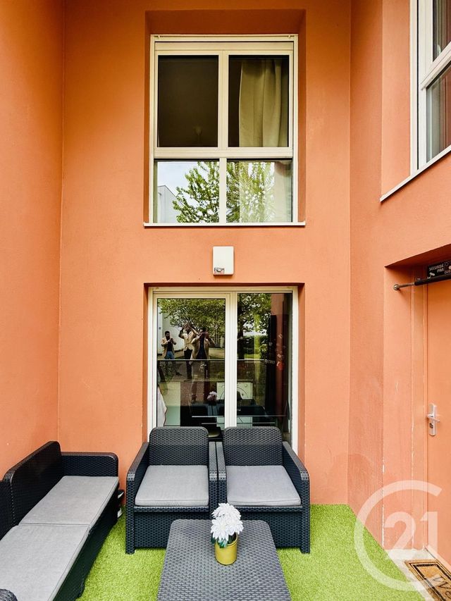 Afficher la photo en grand Appartement Duplex à vendre - 3 pièces - 54 m2 - Stains - 93 - ILE-DE-FRANCE