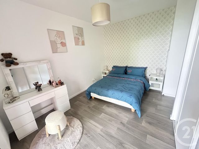 Afficher la photo en grand Appartement Duplex à vendre - 3 pièces - 54 m2 - Stains - 93 - ILE-DE-FRANCE