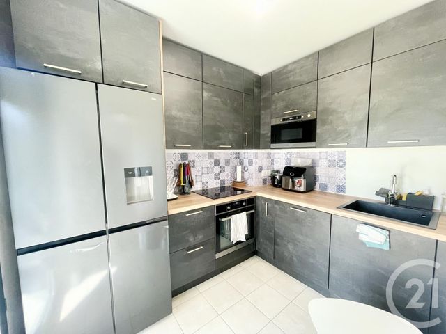 Appartement F4 &agrave; vendre - 4 pi&egrave;ces - 85,01 m2 - Stains - 93 - ILE-DE-FRANCE
