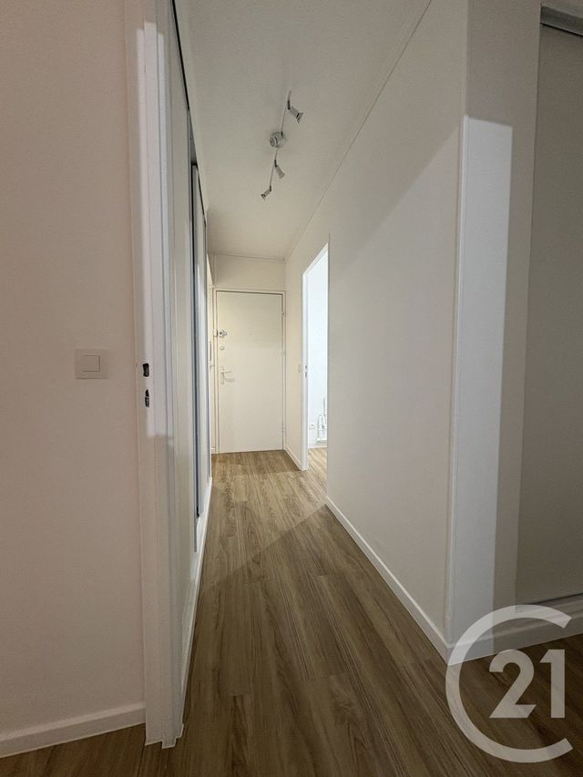 Appartement F4 à vendre - 4 pièces - 79,96 m2 - St Denis - 93 - ILE-DE-FRANCE