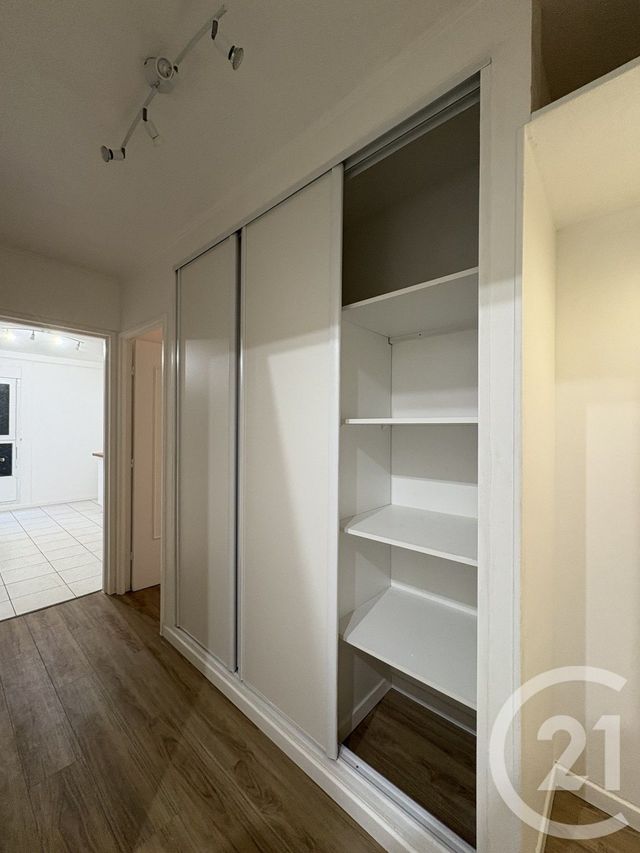 Appartement F4 à vendre - 4 pièces - 79,96 m2 - St Denis - 93 - ILE-DE-FRANCE