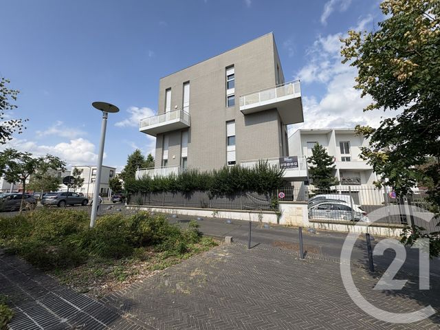 Appartement F3 à vendre - 3 pièces - 67,63 m2 - Stains - 93 - ILE-DE-FRANCE