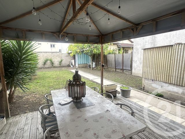 Maison à vendre - 6 pièces - 92,68 m2 - Stains - 93 - ILE-DE-FRANCE