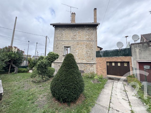 Afficher la photo en grand Maison à vendre - 6 pièces - 115 m2 - Stains - 93 - ILE-DE-FRANCE