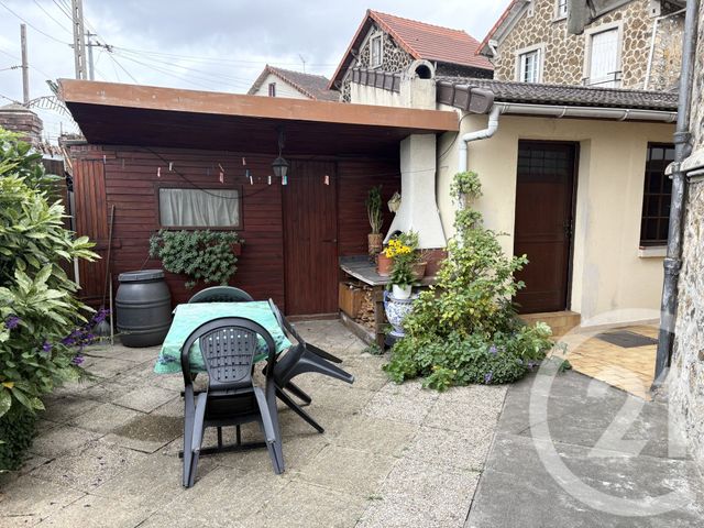 Afficher la photo en grand Maison à vendre - 6 pièces - 115 m2 - Stains - 93 - ILE-DE-FRANCE