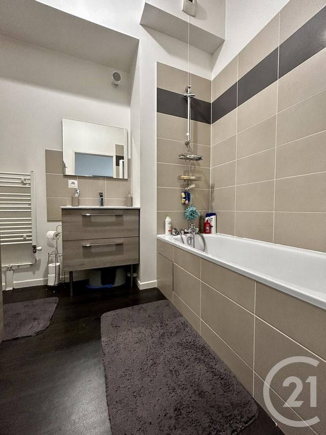 Appartement F3 à vendre - 3 pièces - 64,20 m2 - Stains - 93 - ILE-DE-FRANCE